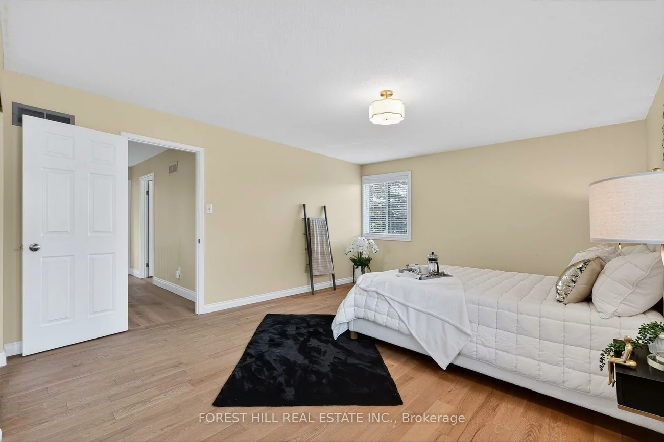 1068, Wildwood, Gorham-College Manor, Newmarket