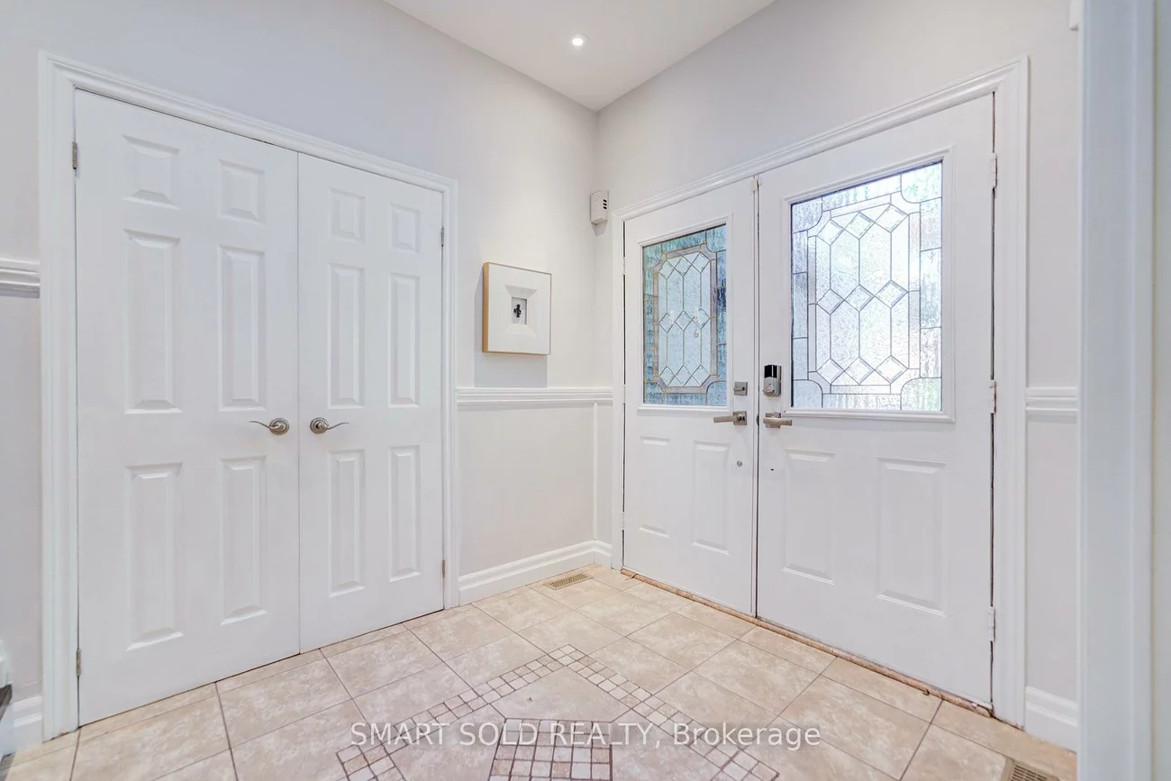 350, Kirby, Glenway Estates, Newmarket