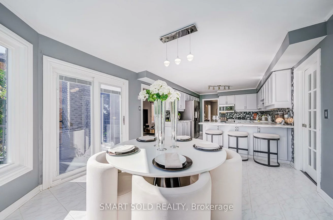 350, Kirby, Glenway Estates, Newmarket