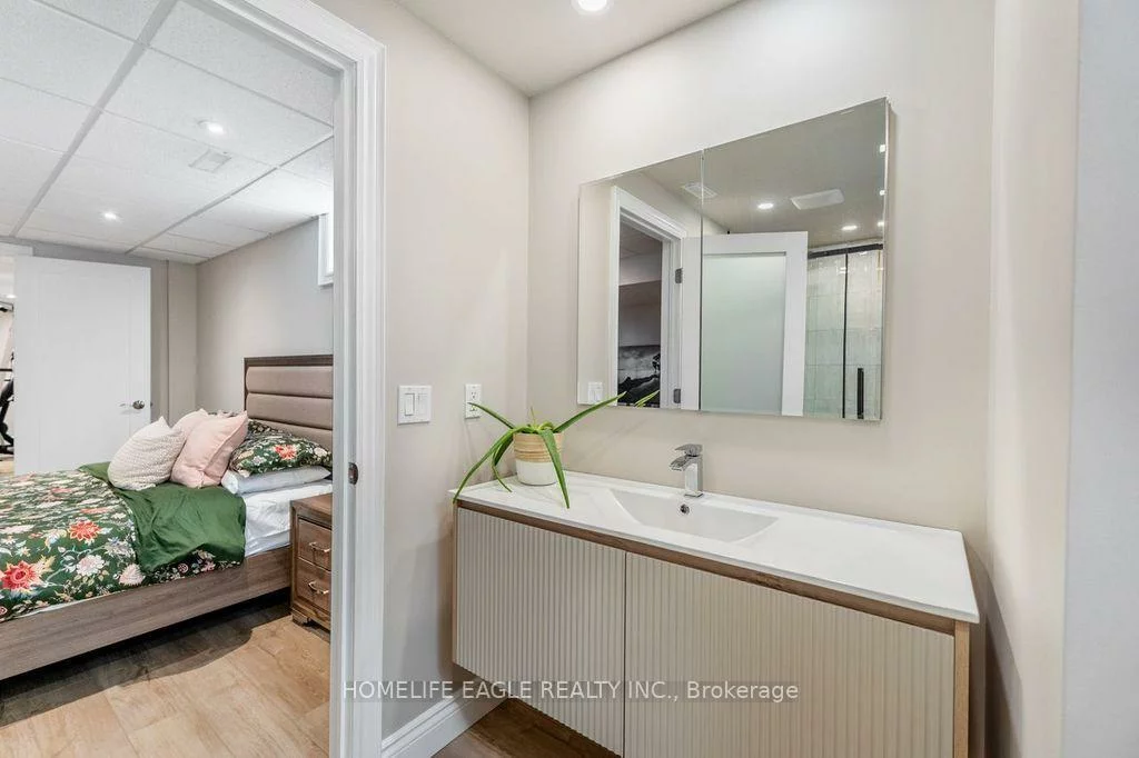255, Savage, Armitage, Newmarket