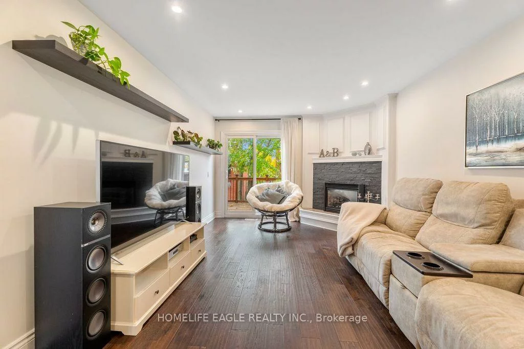 255, Savage, Armitage, Newmarket