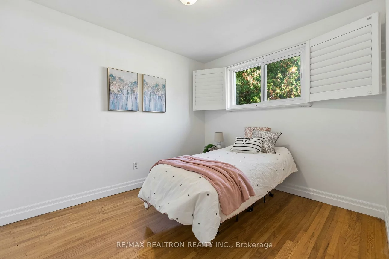 253, Silverbirch, Bristol-London, Newmarket
