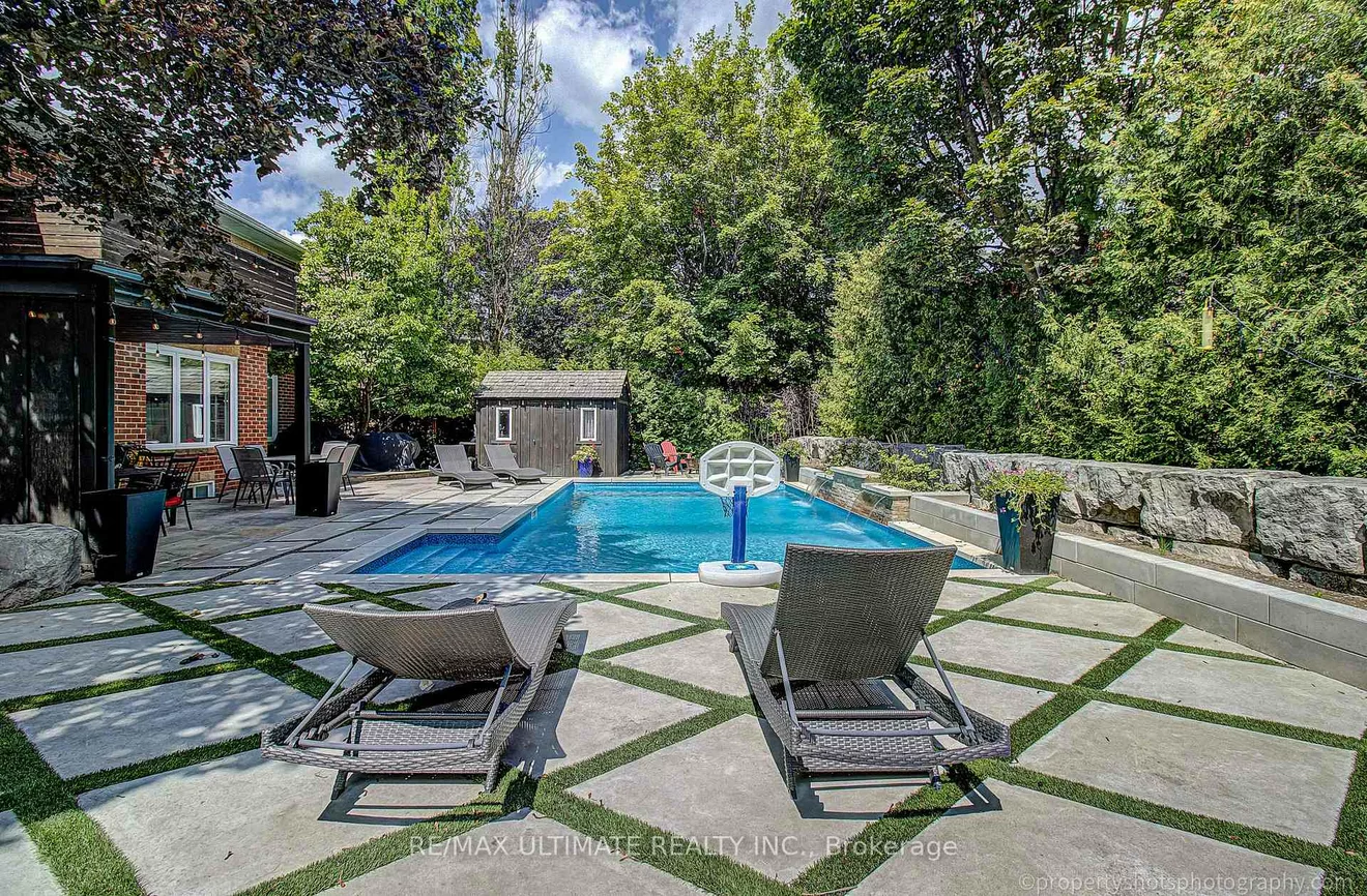 351, Fairway, Glenway Estates, Newmarket