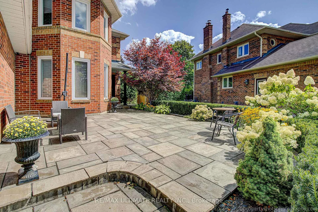 351, Fairway, Glenway Estates, Newmarket