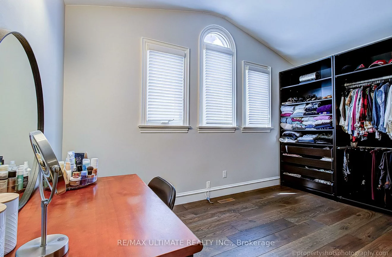 351, Fairway, Glenway Estates, Newmarket