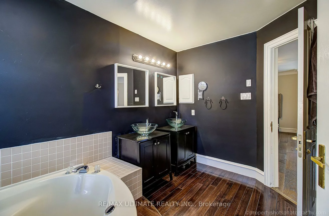 351, Fairway, Glenway Estates, Newmarket