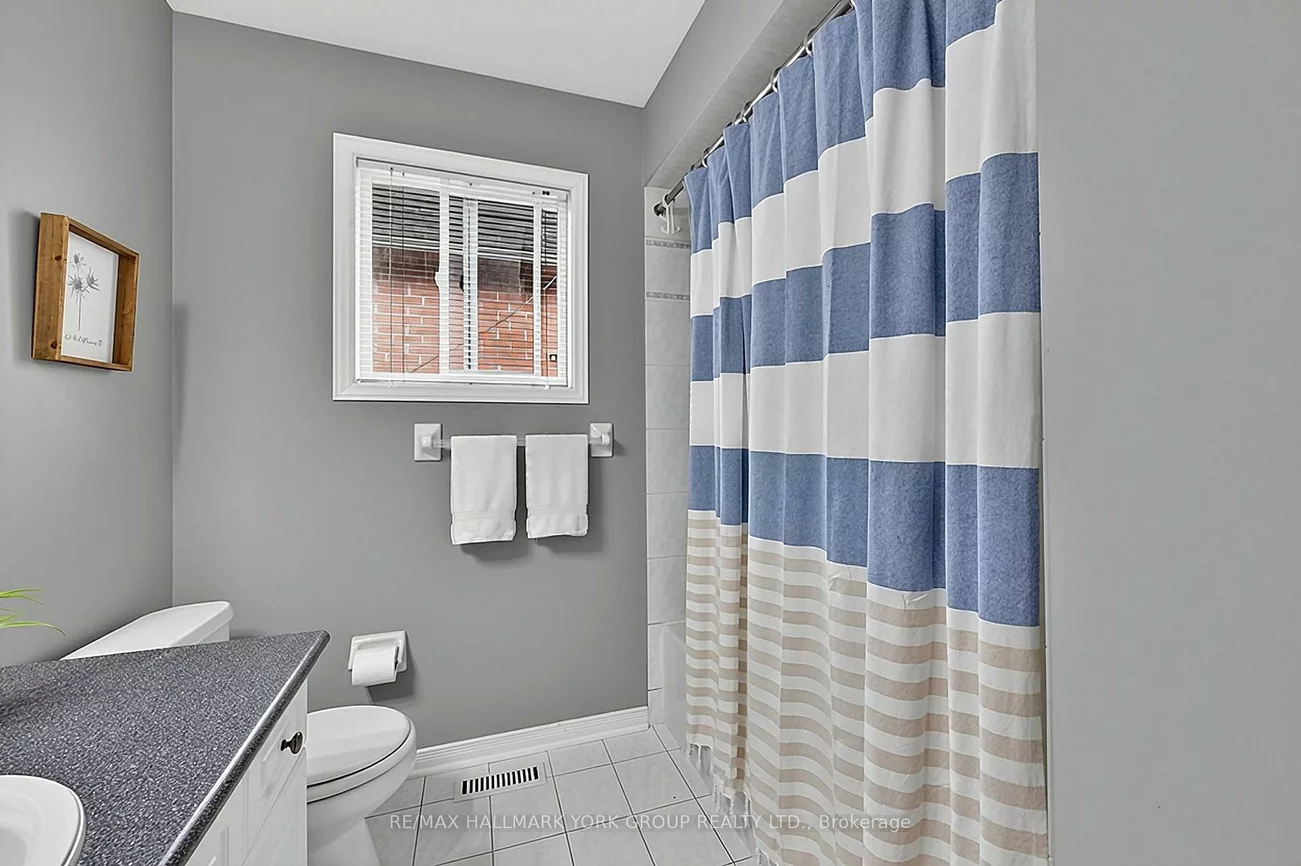 378, Marble, Woodland Hill, Newmarket