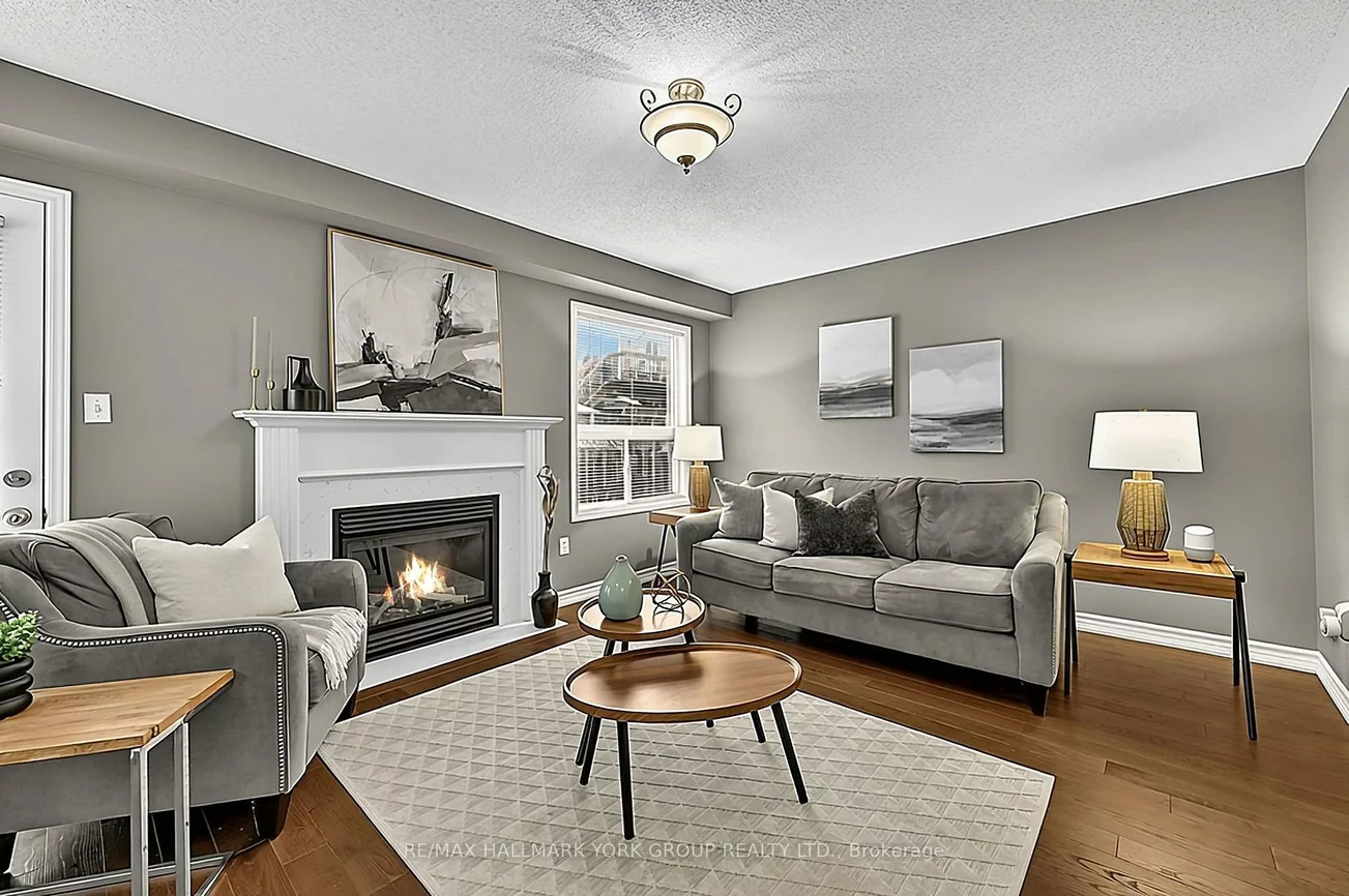 378, Marble, Woodland Hill, Newmarket