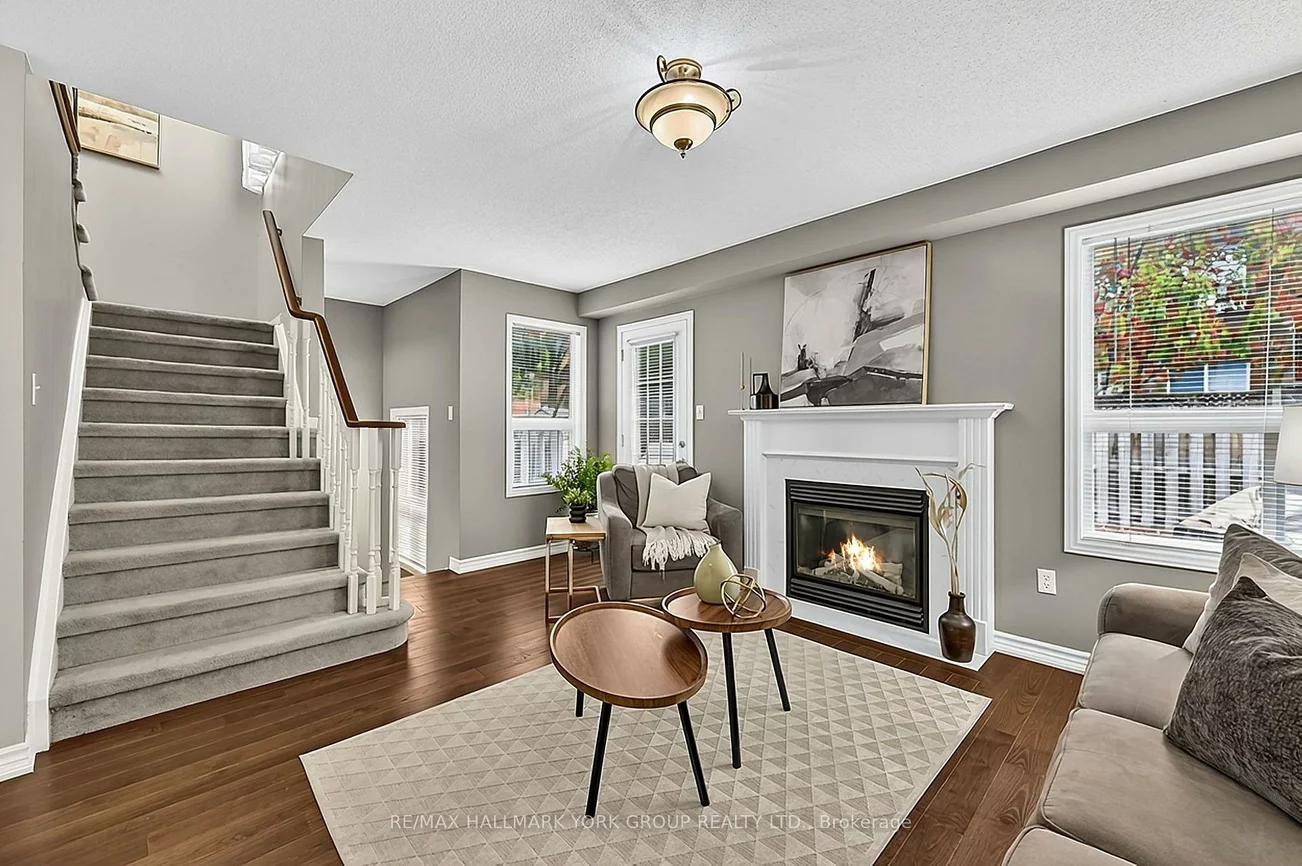 378, Marble, Woodland Hill, Newmarket
