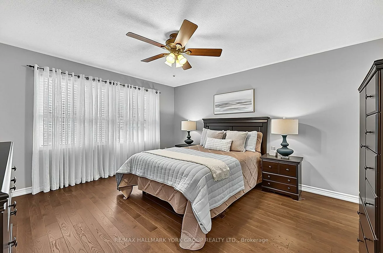 378, Marble, Woodland Hill, Newmarket