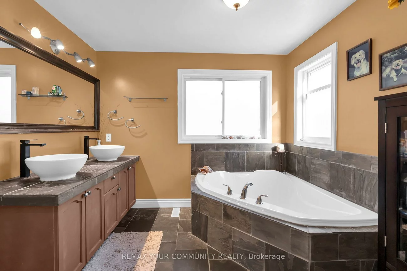 331, John Bowser, Glenway Estates, Newmarket