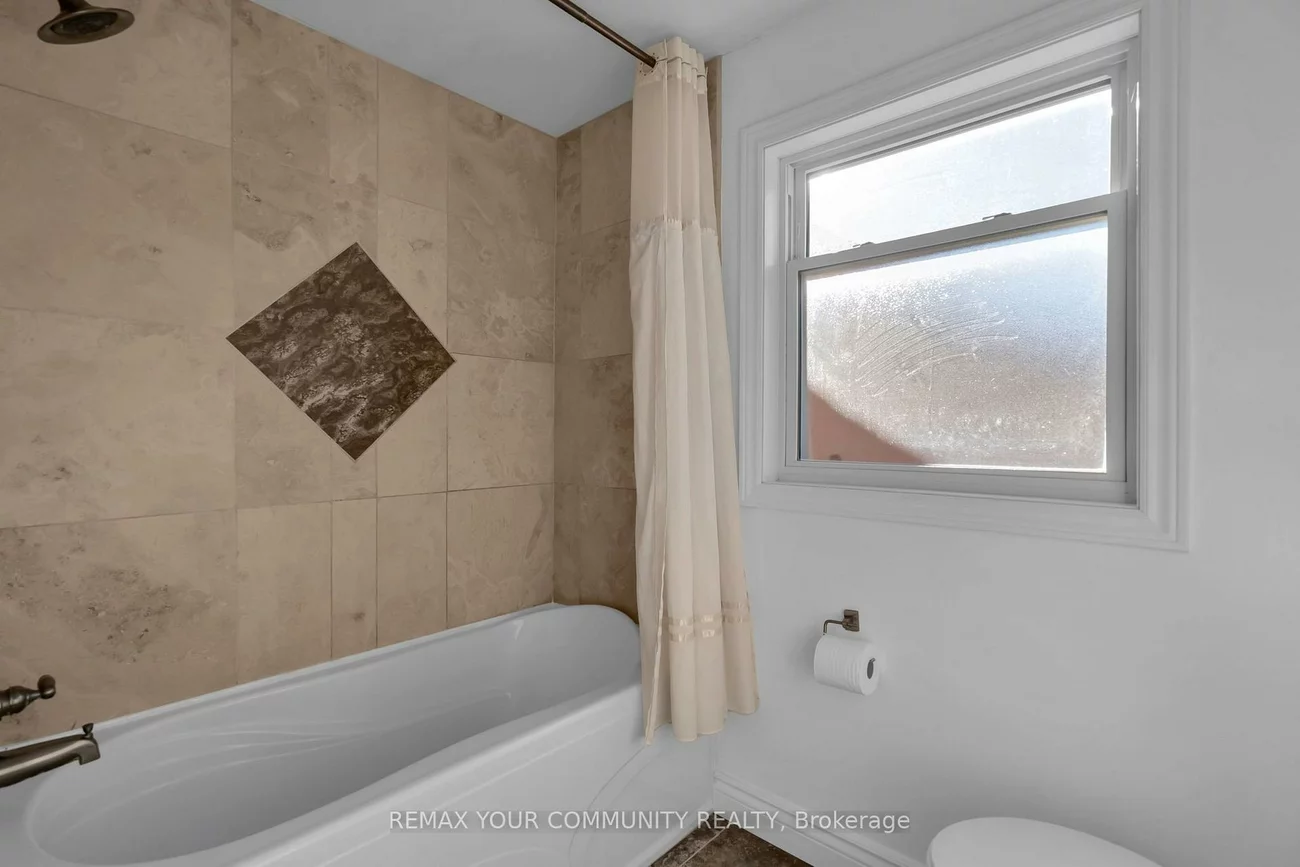 331, John Bowser, Glenway Estates, Newmarket