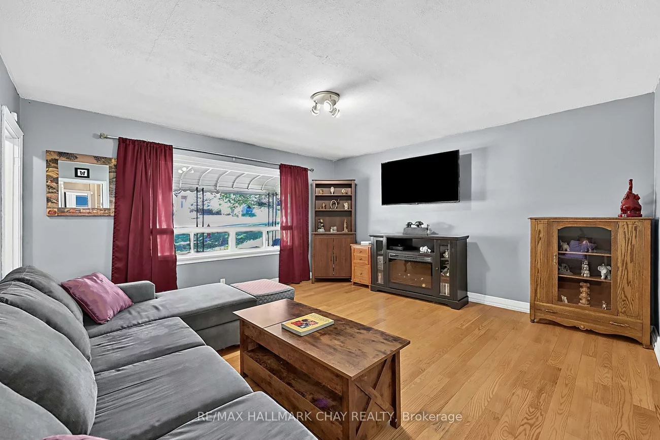 90, Roxborough, Gorham-College Manor, Newmarket