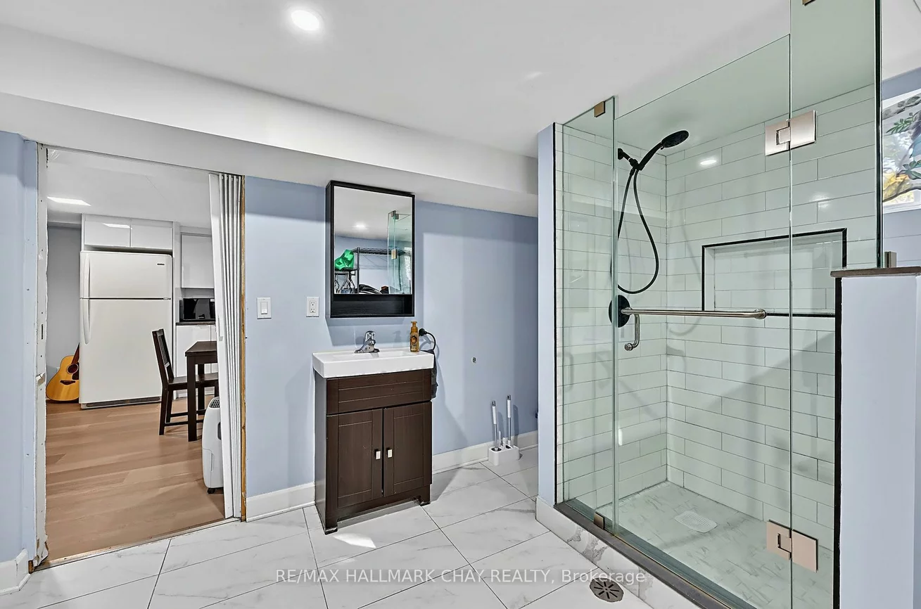 90, Roxborough, Gorham-College Manor, Newmarket