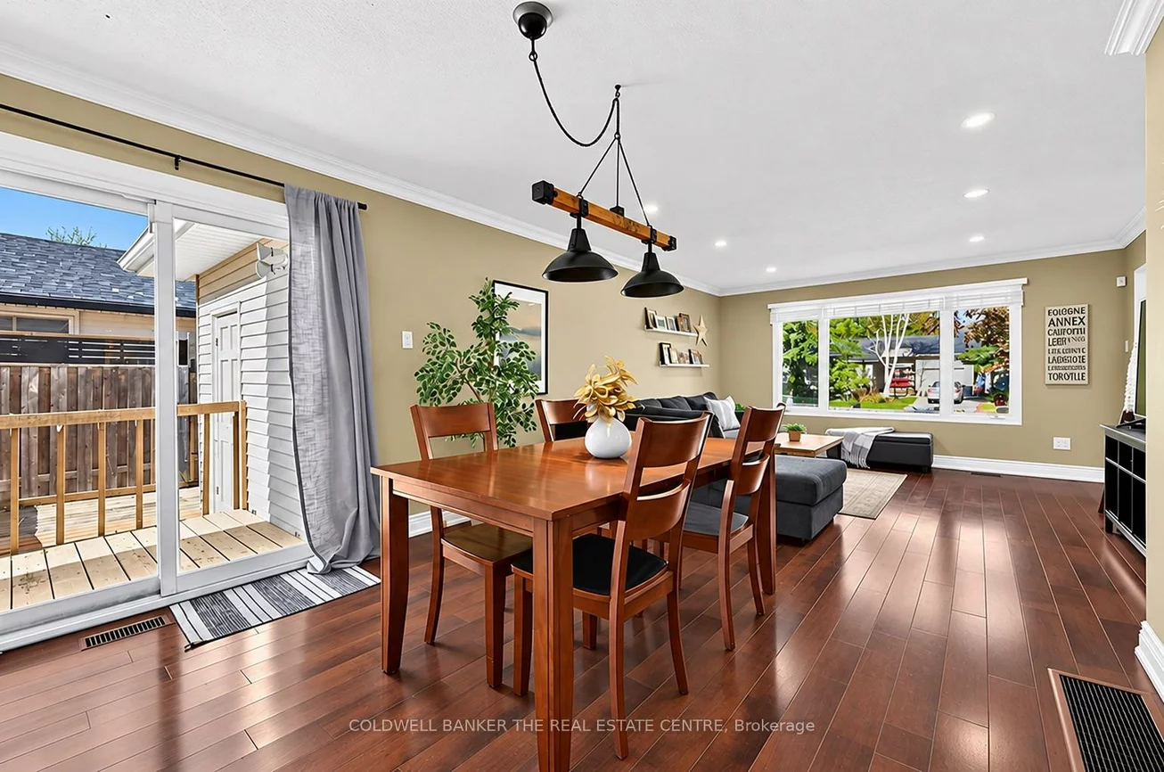 836, Elgin, Huron Heights-Leslie Valley, Newmarket