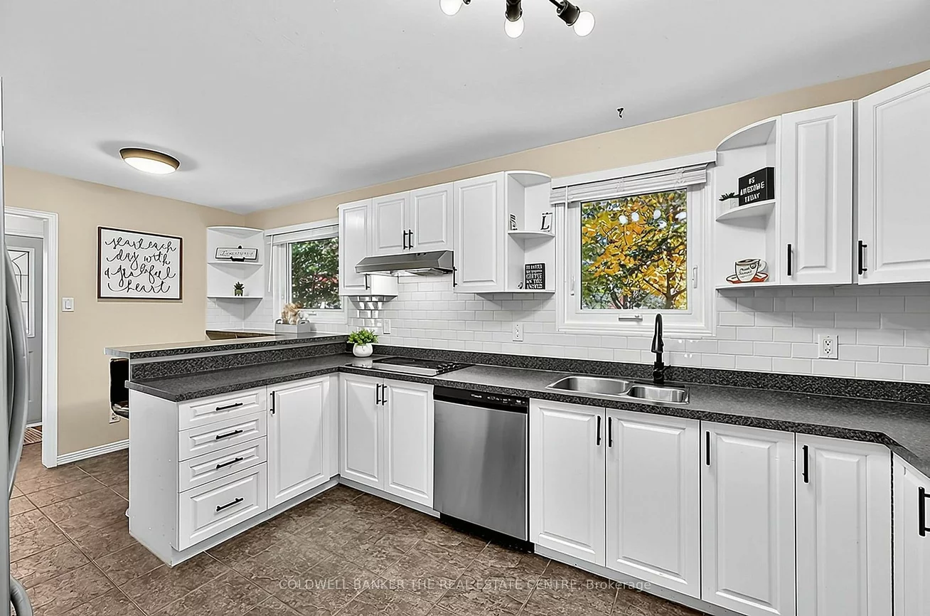836, Elgin, Huron Heights-Leslie Valley, Newmarket