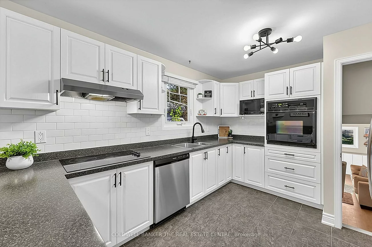 836, Elgin, Huron Heights-Leslie Valley, Newmarket