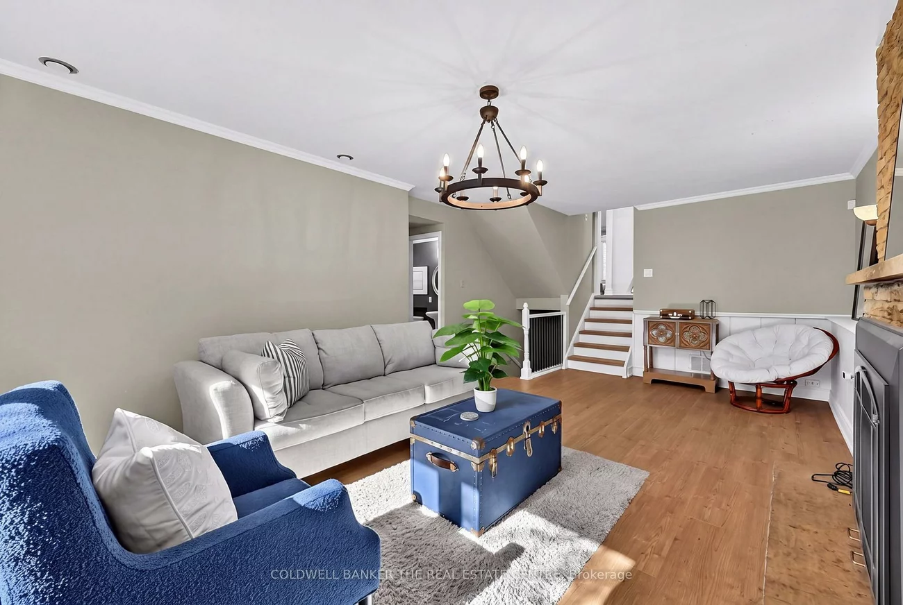 836, Elgin, Huron Heights-Leslie Valley, Newmarket