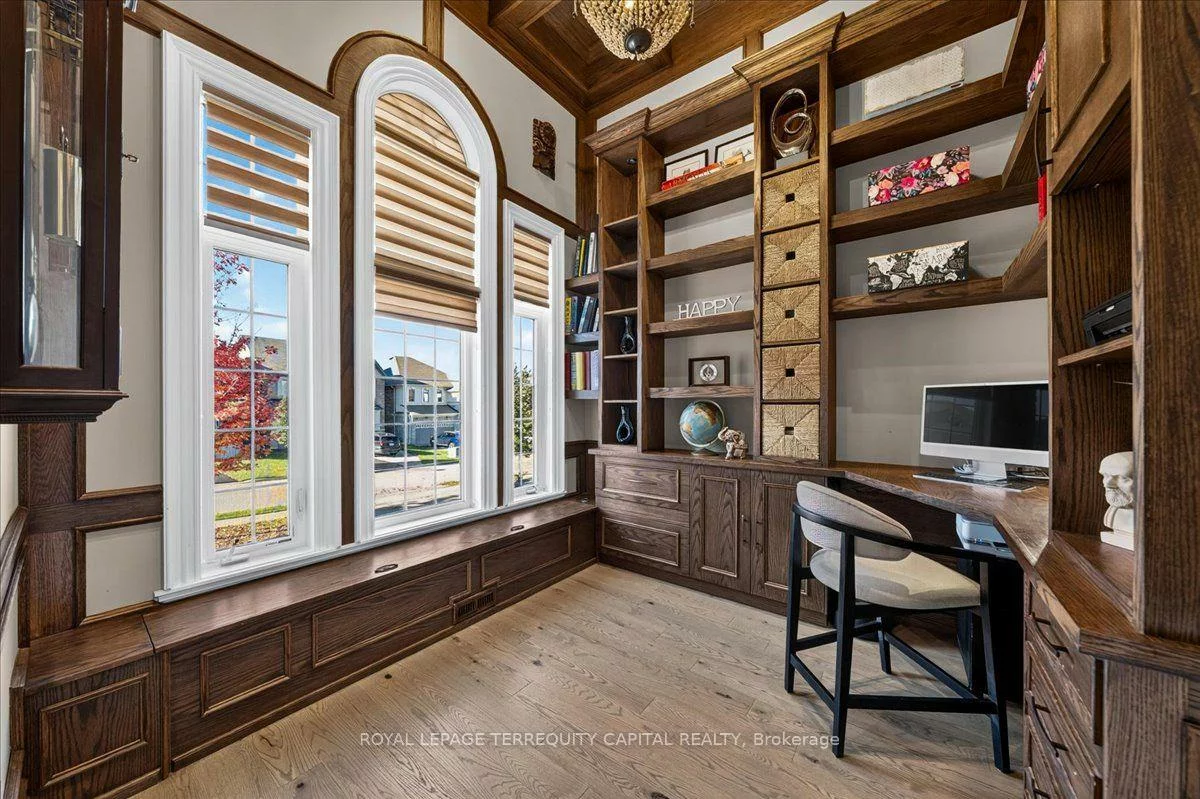 613, Clifford Perry, Woodland Hill, Newmarket