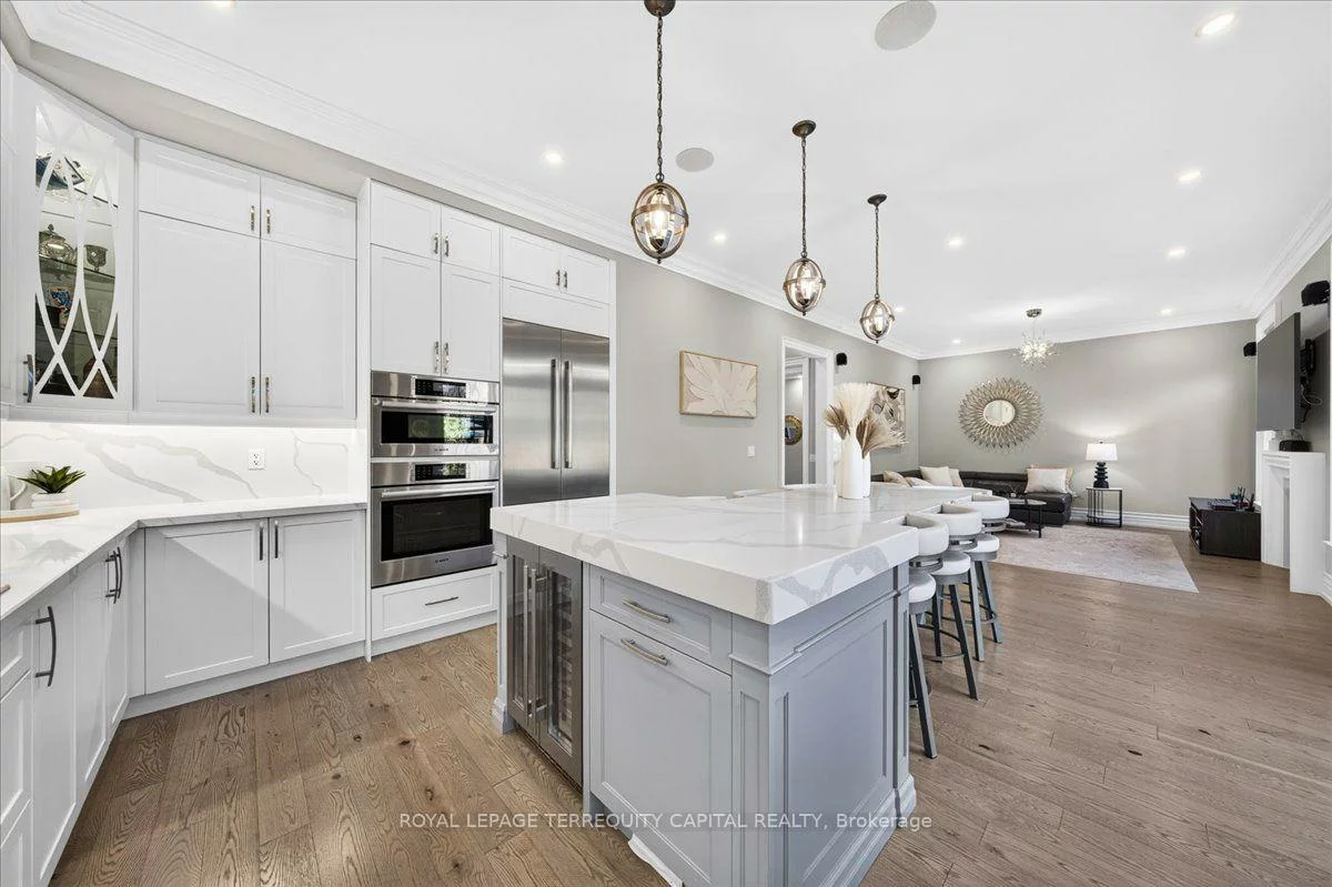 613, Clifford Perry, Woodland Hill, Newmarket