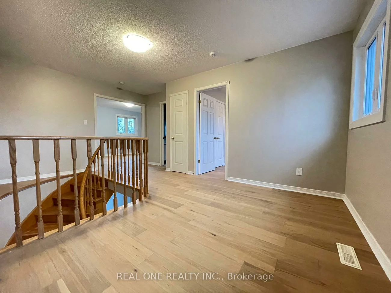 1182, Creekside, 1018 - WC Wedgewood Creek, Oakville