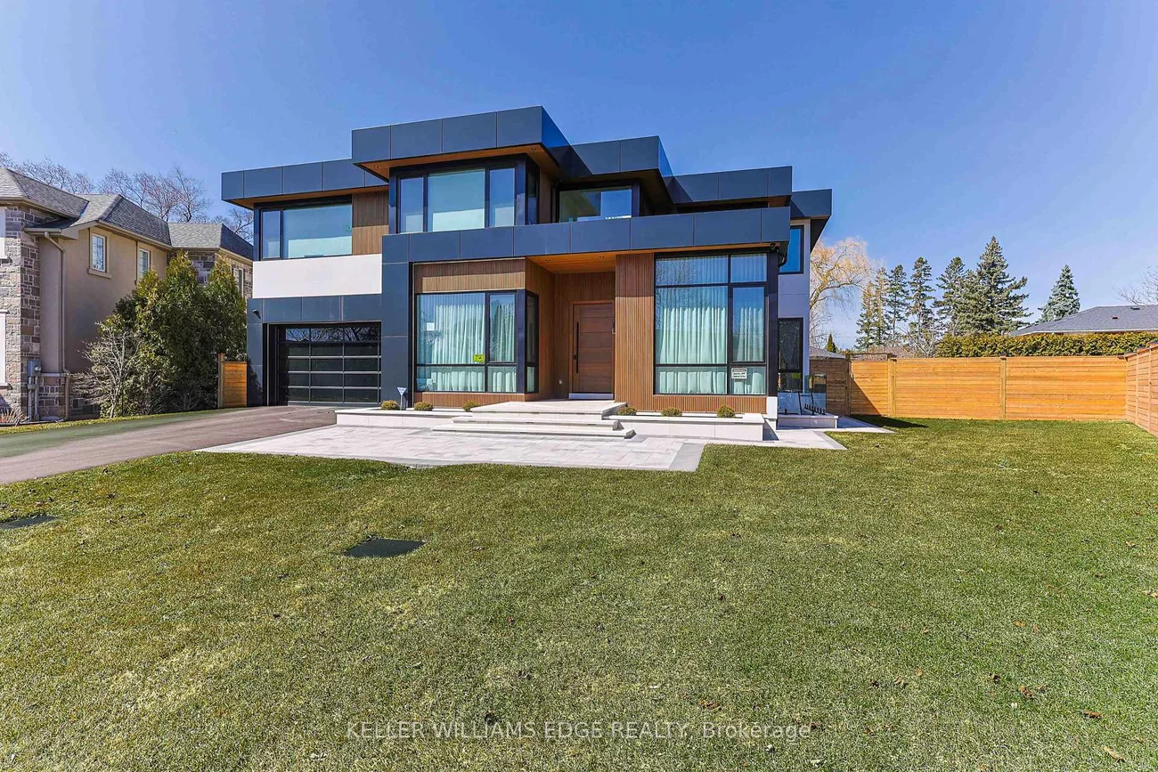 396, Salisbury, 1020 - WO West, Oakville