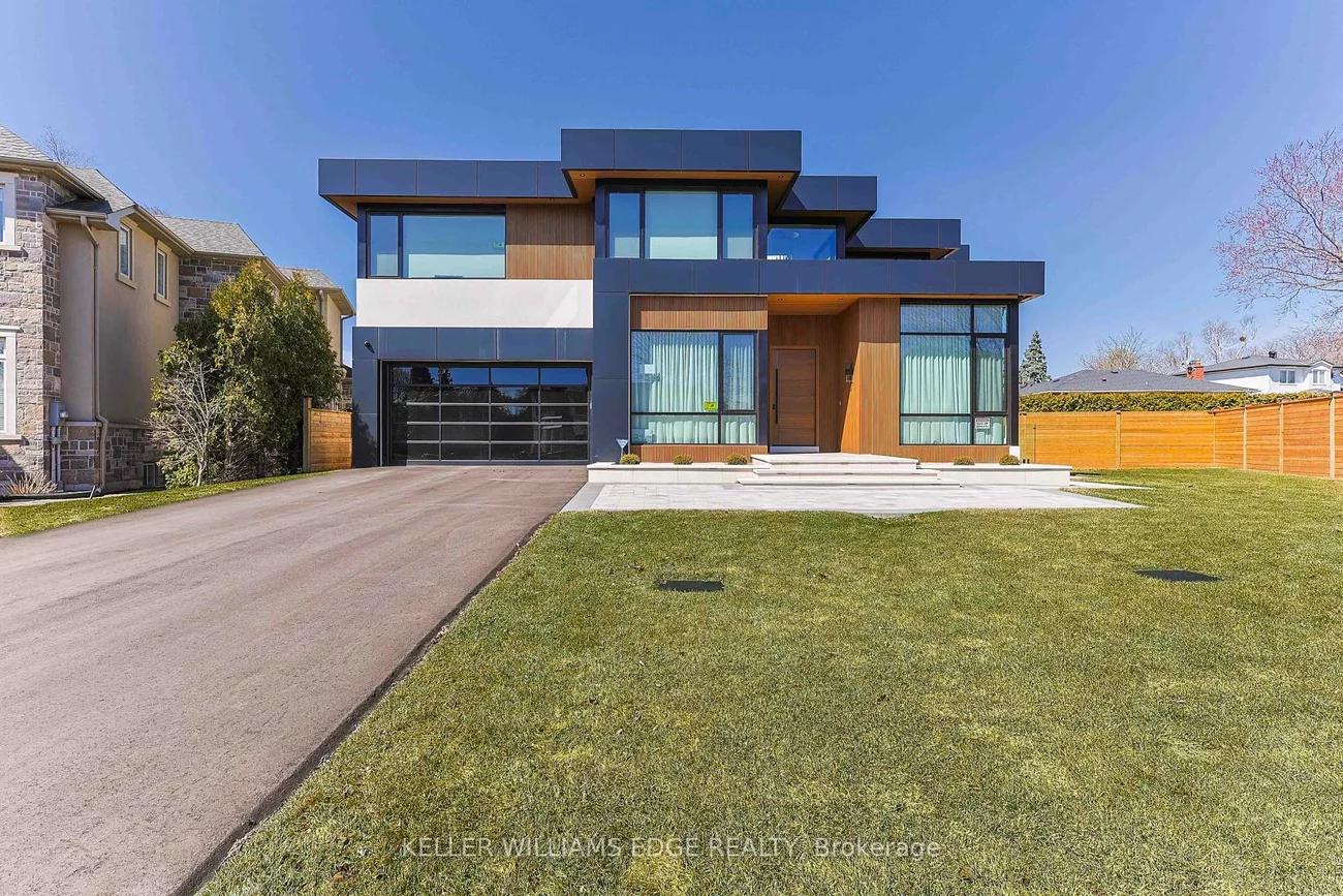 396, Salisbury, 1020 - WO West, Oakville