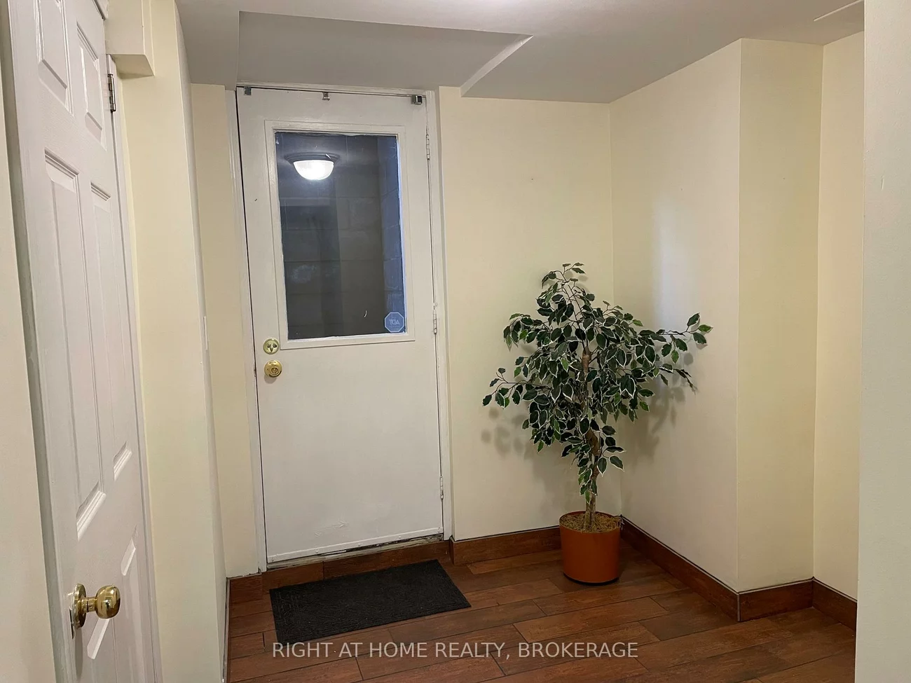 281, Mississaga, 1001 - BR Bronte, Oakville