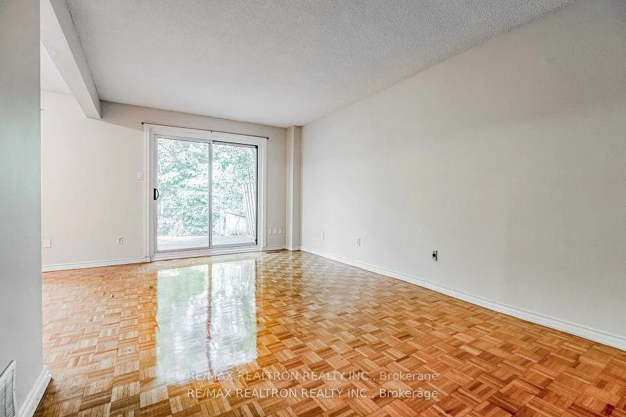 1251, White Oaks, 1005 - FA Falgarwood, Oakville