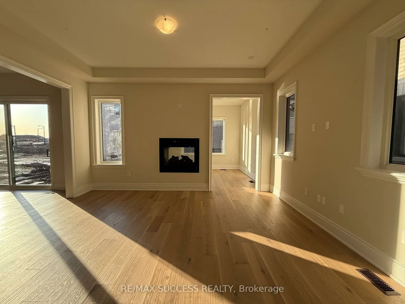 1323, Pelican pass, 1010 - JM Joshua Meadows, Oakville