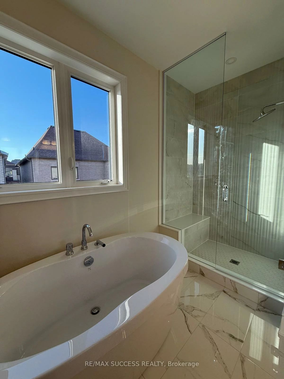 1323, Pelican pass, 1010 - JM Joshua Meadows, Oakville