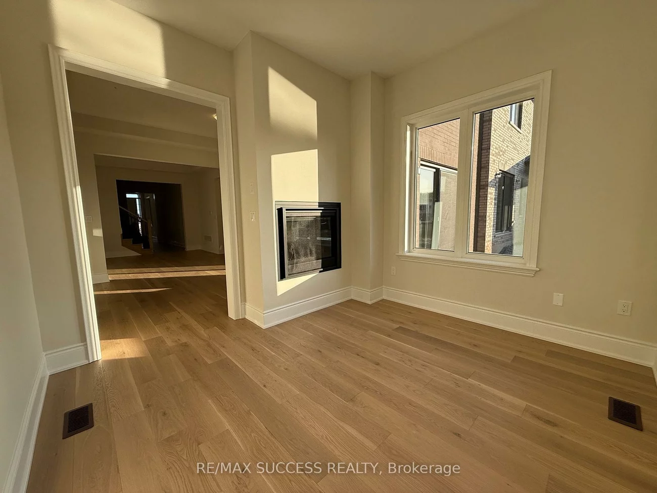 1323, Pelican pass, 1010 - JM Joshua Meadows, Oakville