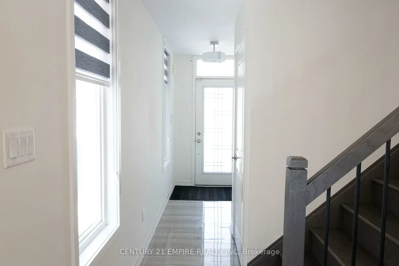 206, Huguenot, 1008 - GO Glenorchy, Oakville