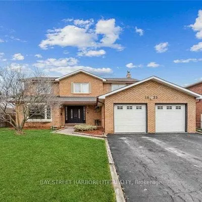1423, Peerless, 1003 - CP College Park, Oakville
