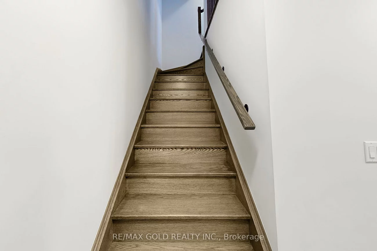 1297, Anthonia, 1010 - JM Joshua Meadows, Oakville