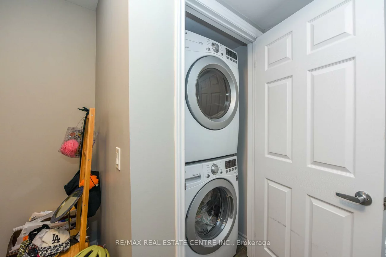 428, Rockwell Common, 1010 - JM Joshua Meadows, Oakville