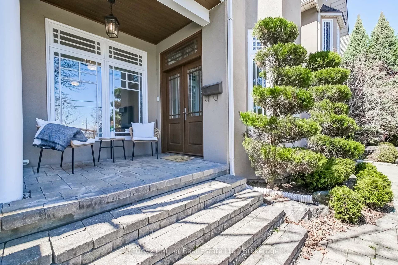 2377, Ontario, 1001 - BR Bronte, Oakville