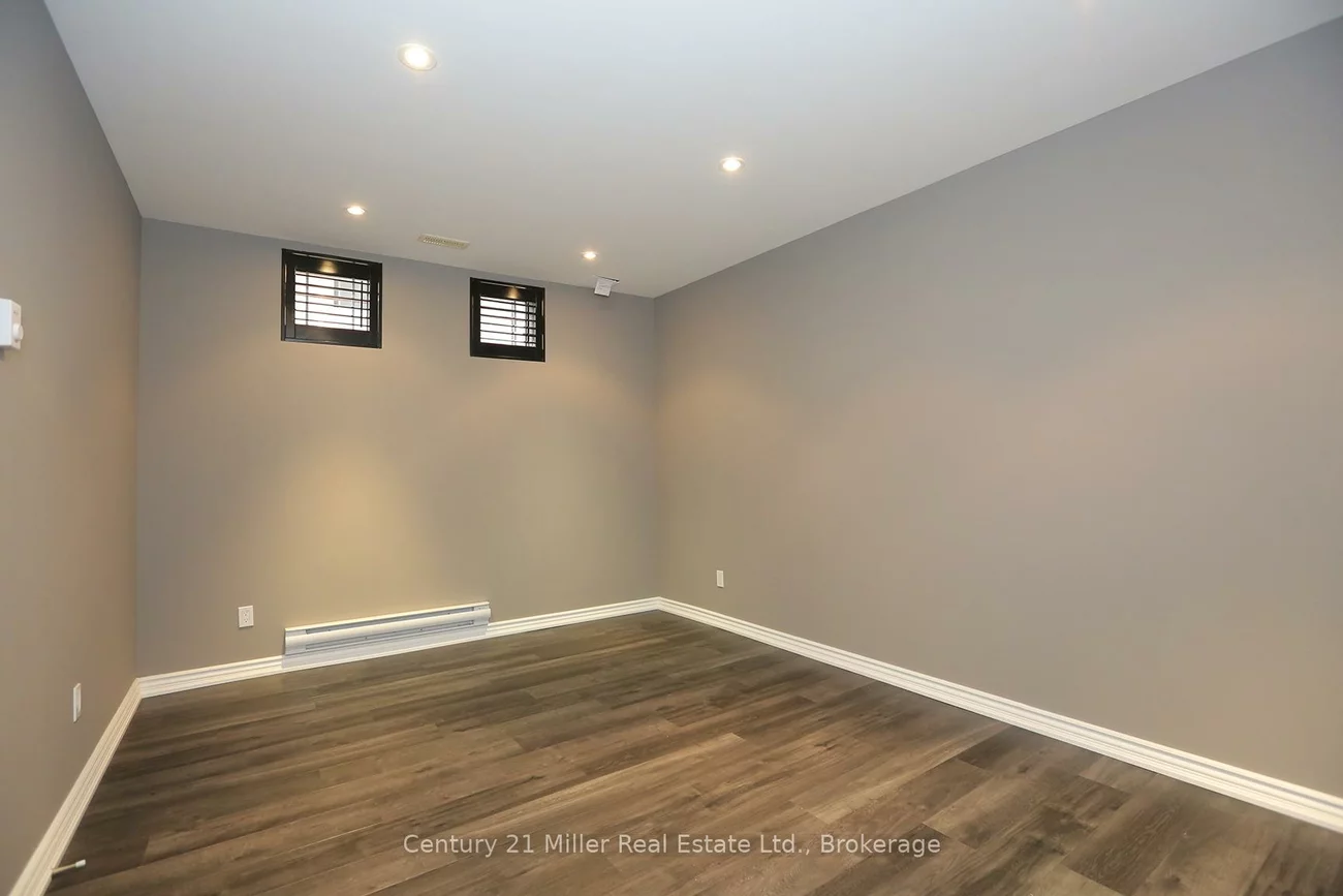 2377, Ontario, 1001 - BR Bronte, Oakville