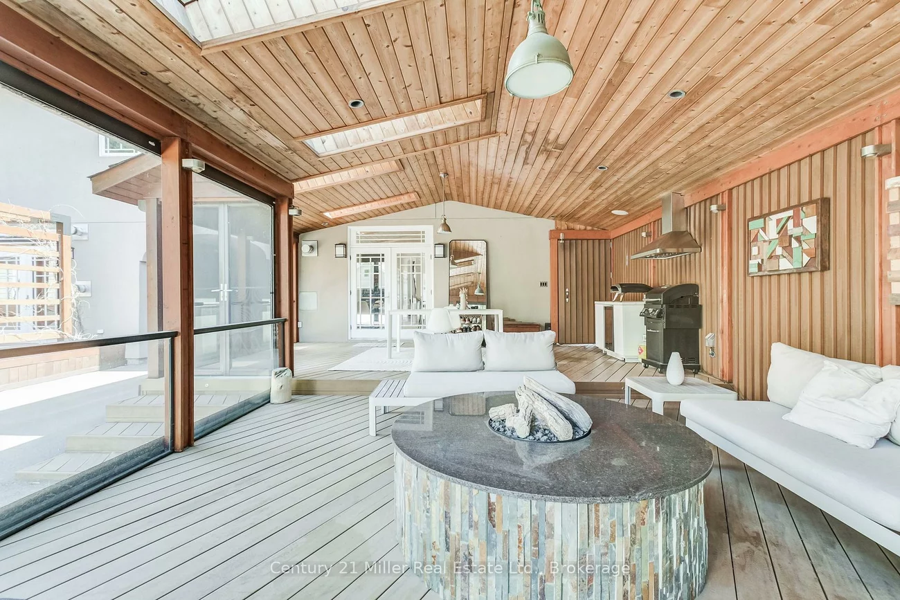 2377, Ontario, 1001 - BR Bronte, Oakville
