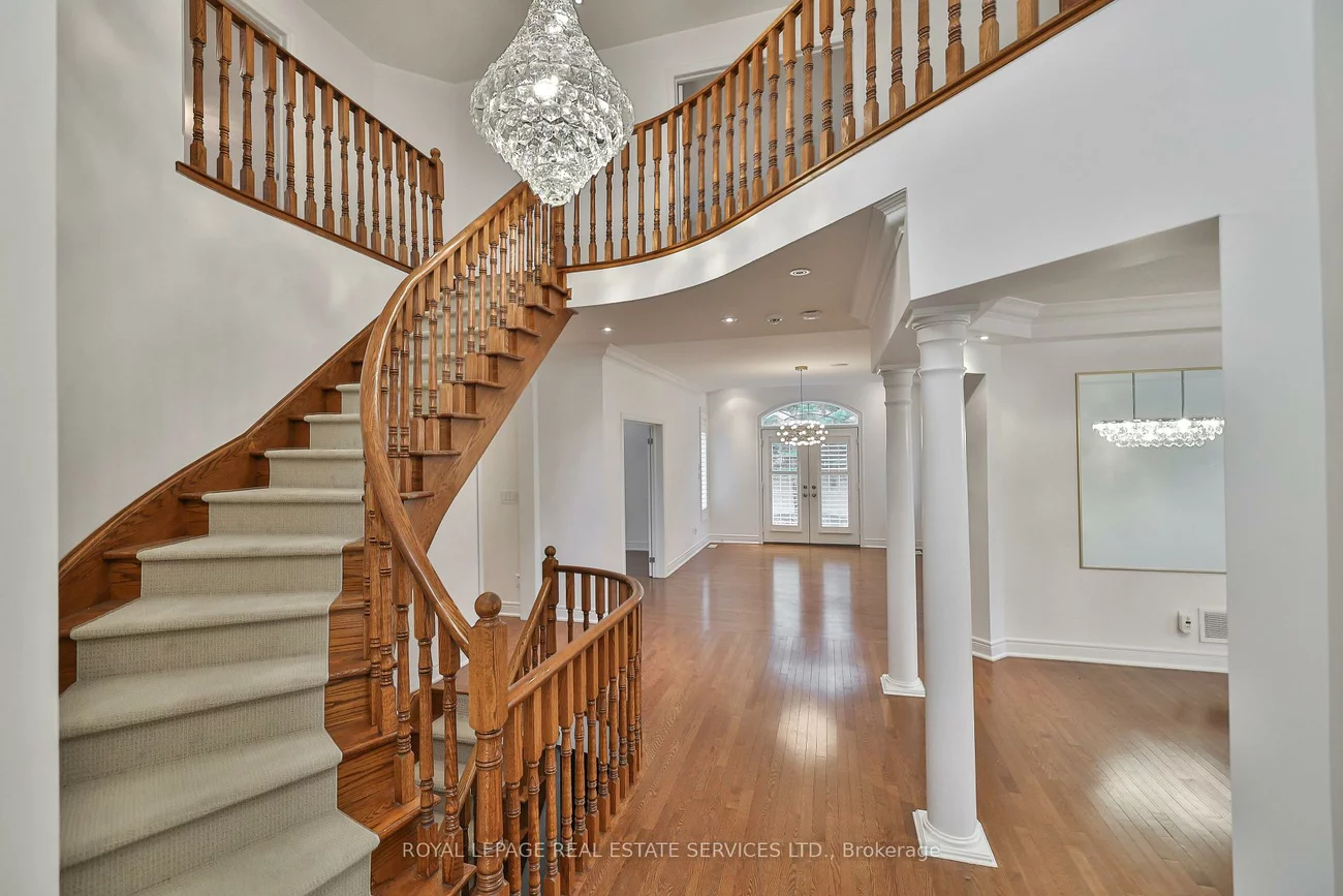 3446, Vernon Powell, 1008 - GO Glenorchy, Oakville