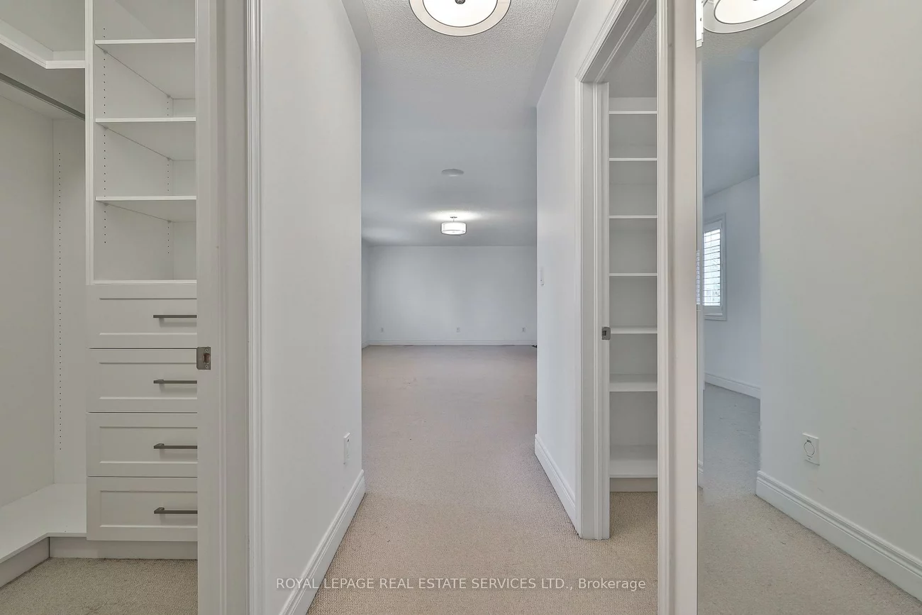 3446, Vernon Powell, 1008 - GO Glenorchy, Oakville