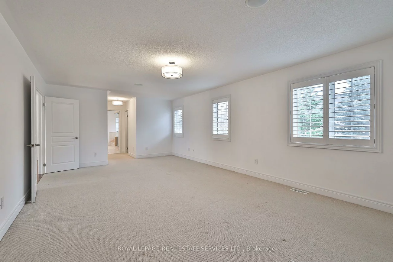 3446, Vernon Powell, 1008 - GO Glenorchy, Oakville