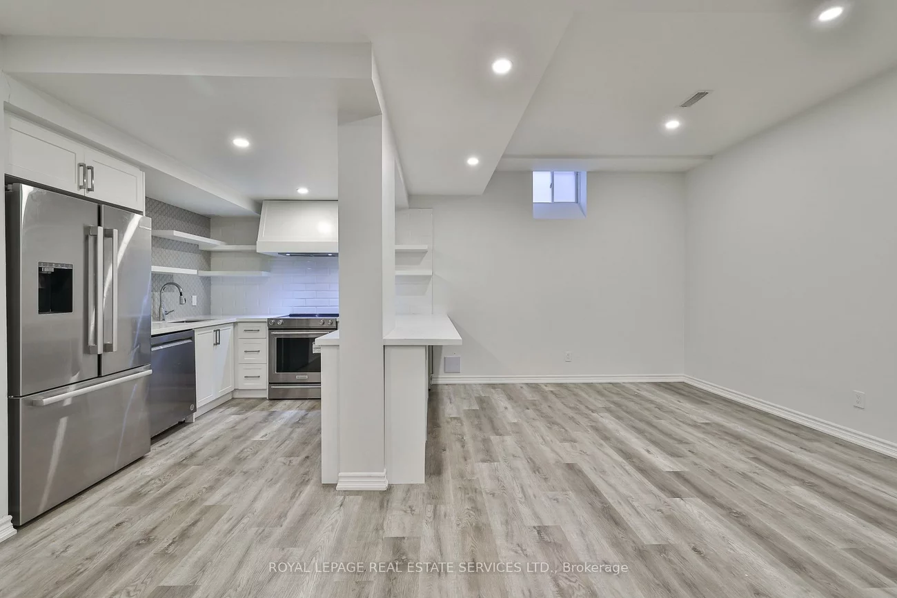 3446, Vernon Powell, 1008 - GO Glenorchy, Oakville