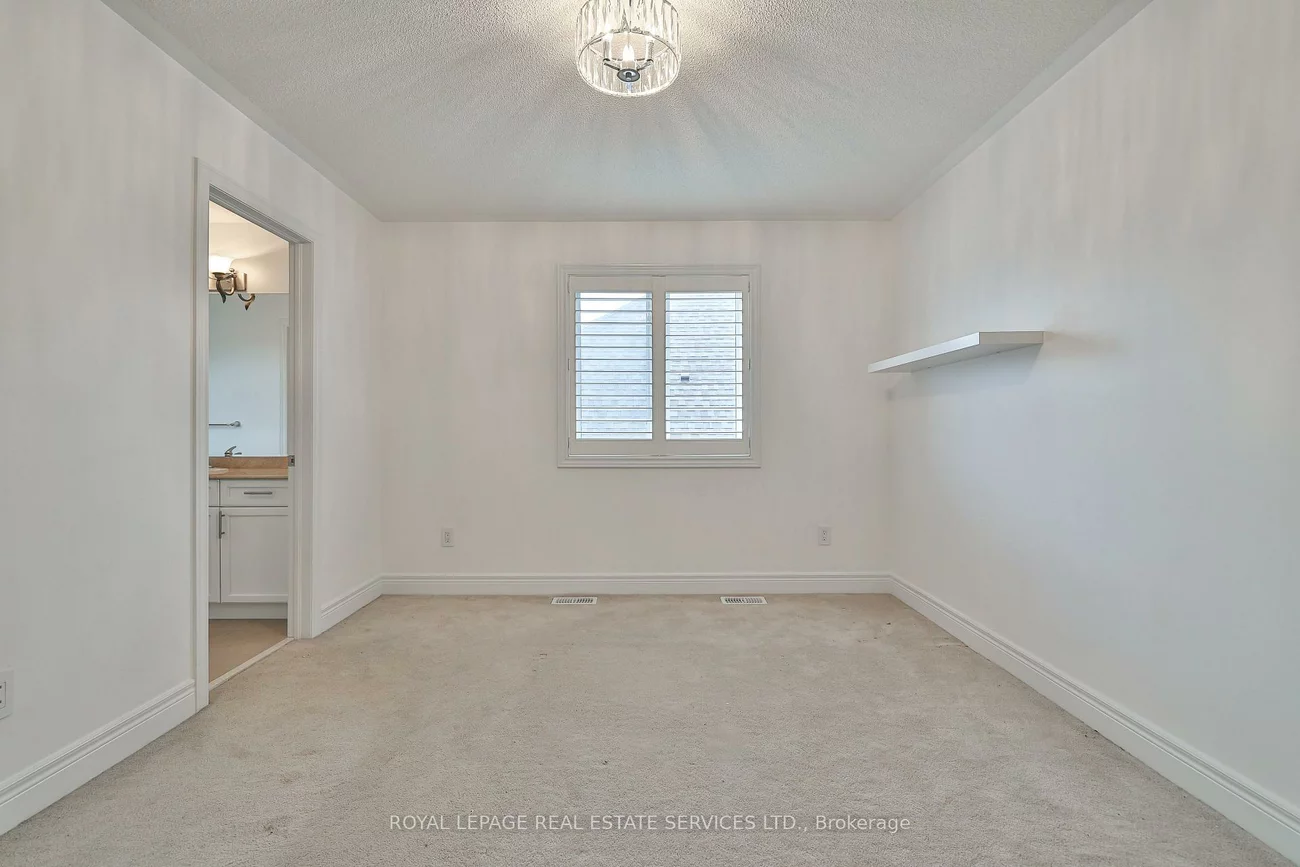 3446, Vernon Powell, 1008 - GO Glenorchy, Oakville