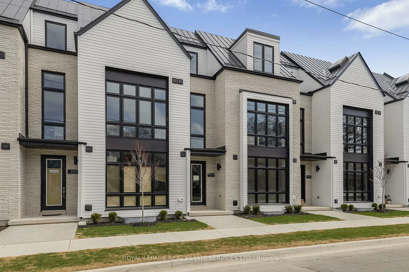 2272, Sovereign, 1001 - BR Bronte, Oakville