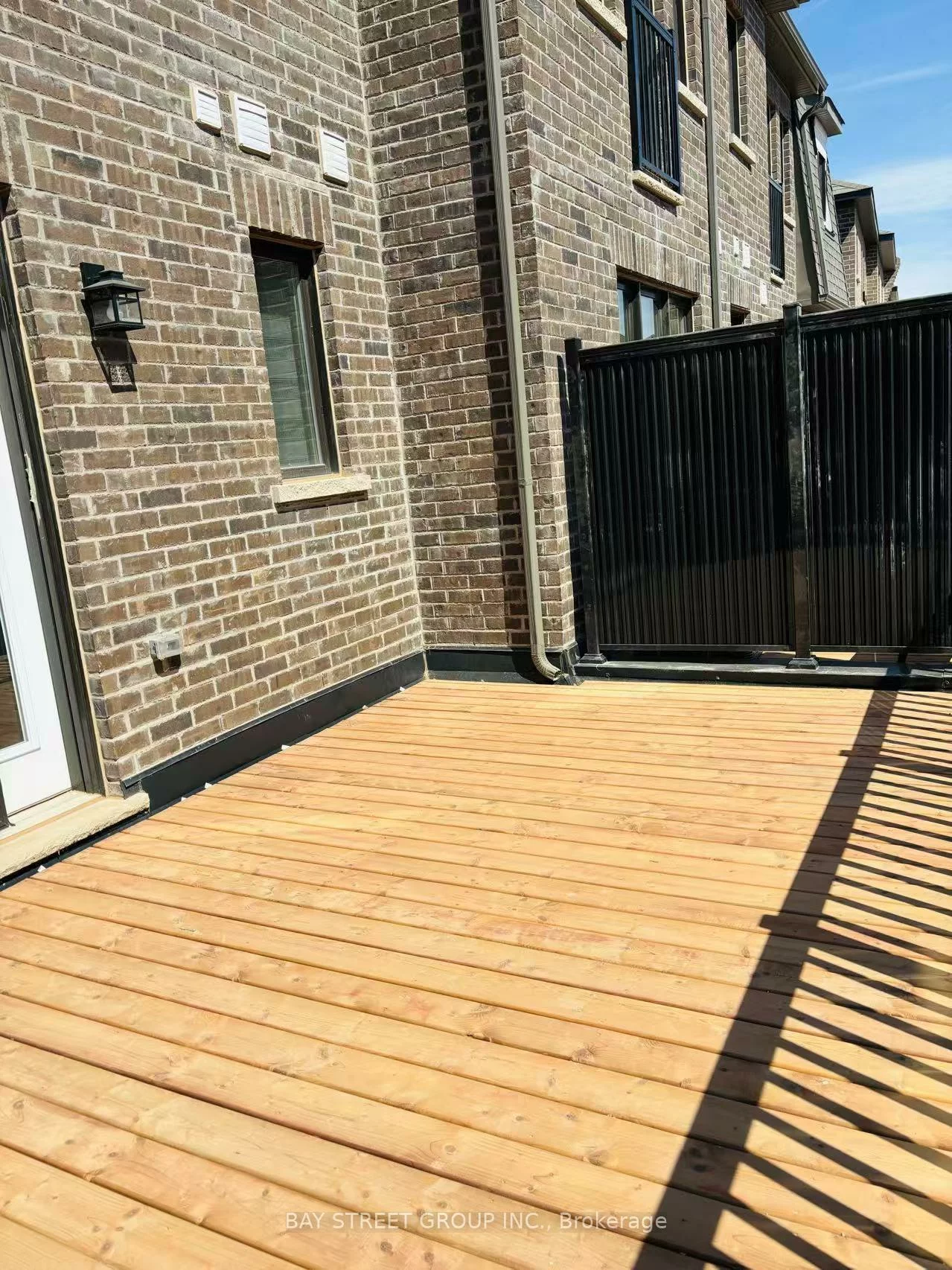 1374, Ripplewood, 1012 - NW Northwest, Oakville