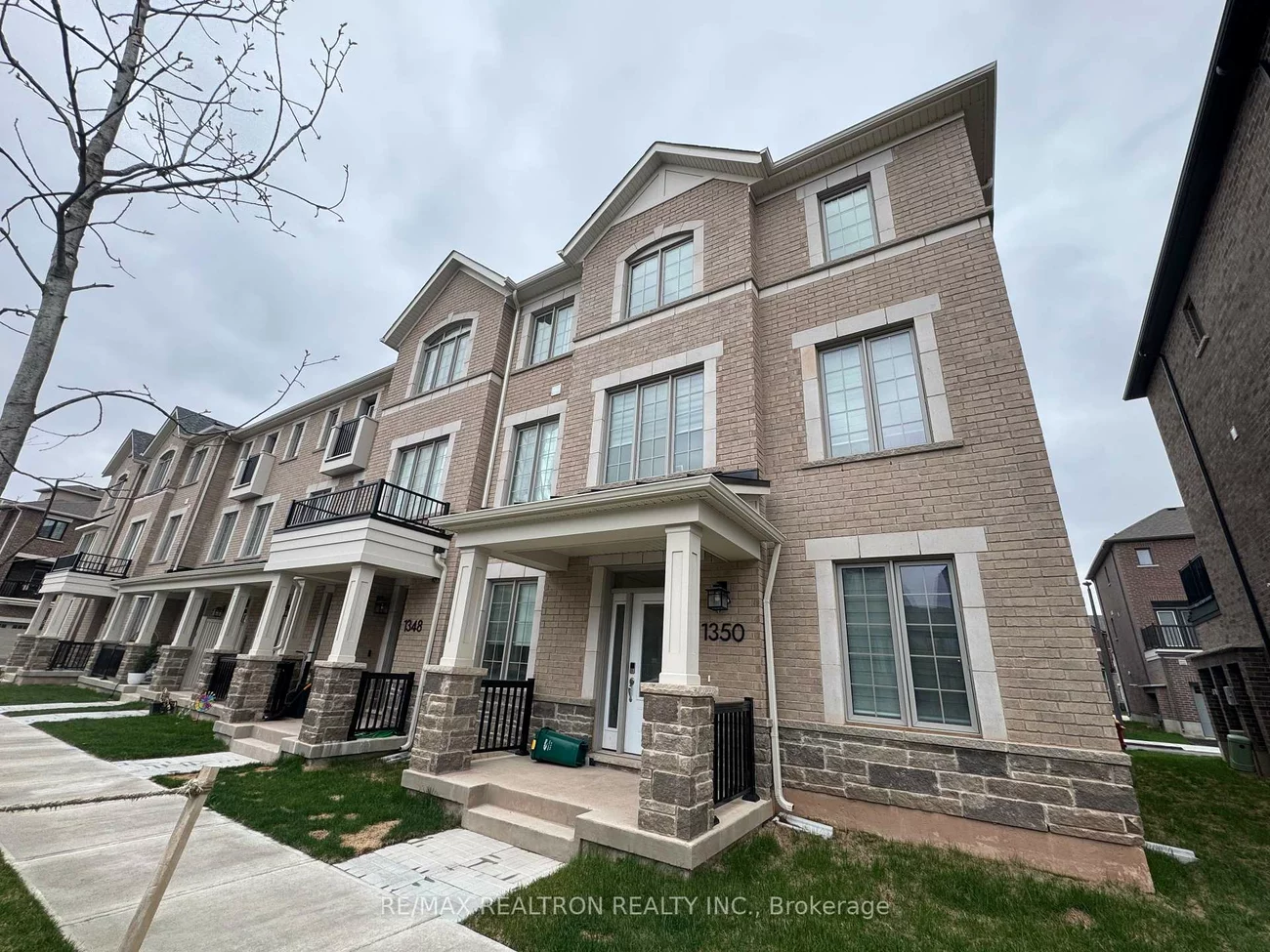1350, Ripplewood, 1012 - NW Northwest, Oakville