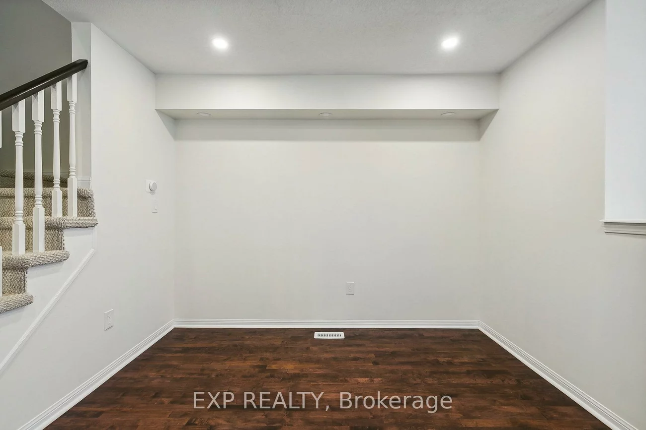2406, Baintree, 1019 - WM Westmount, Oakville