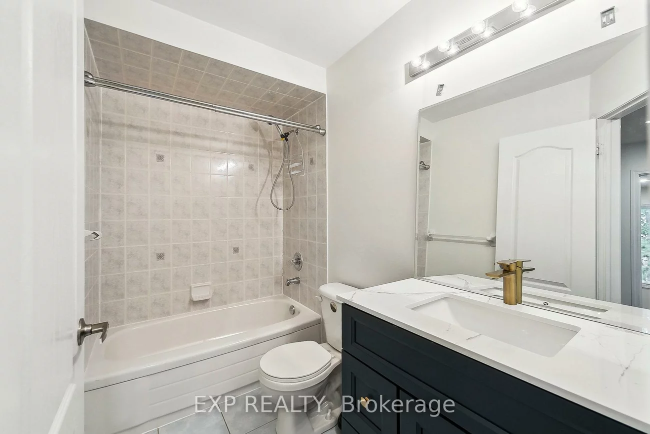 2406, Baintree, 1019 - WM Westmount, Oakville