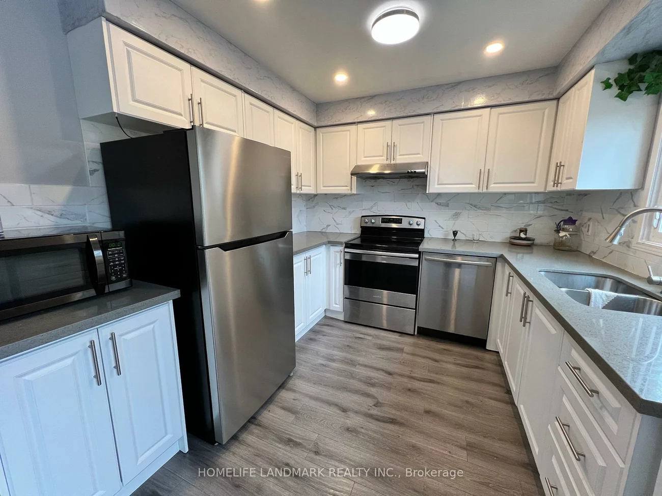 1275, Valerie, 1004 - CV Clearview, Oakville